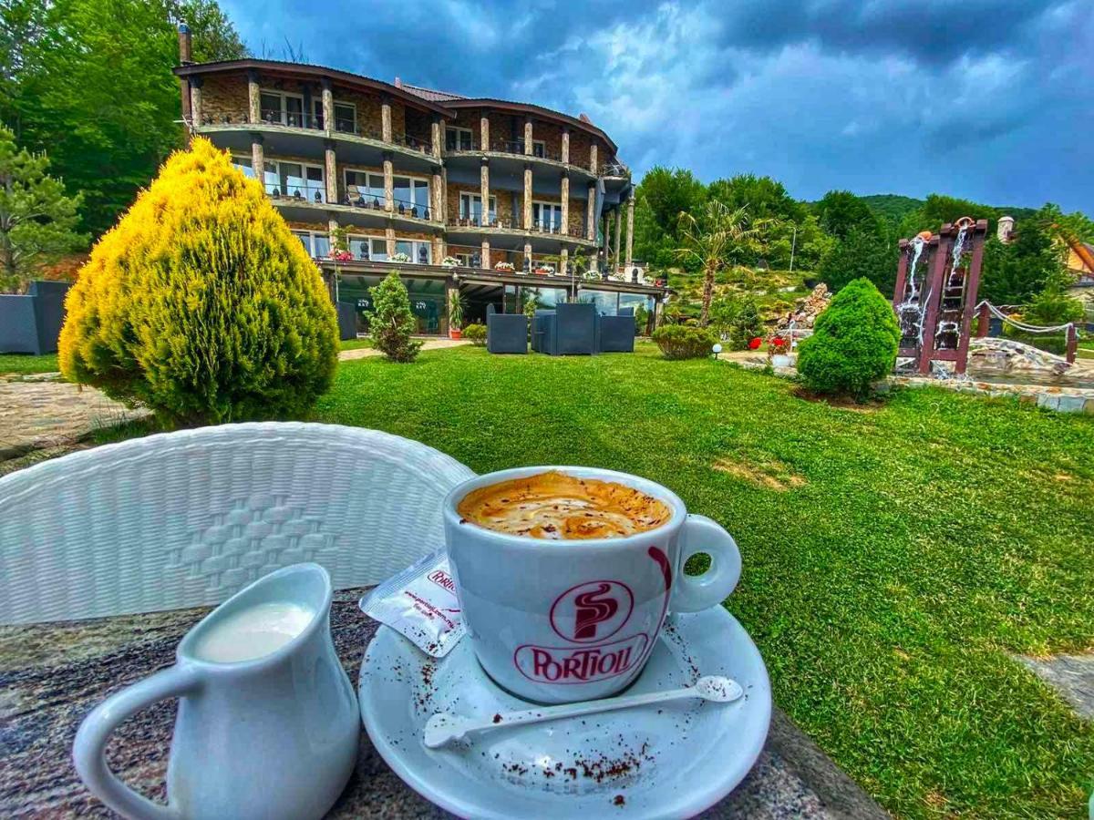 Rey Hotel Mavrovo Zewnętrze zdjęcie